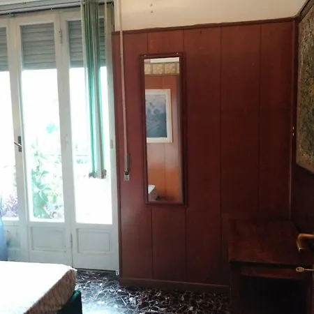 In Pieno Centro A Due Passi Dal Mare Apartmán
